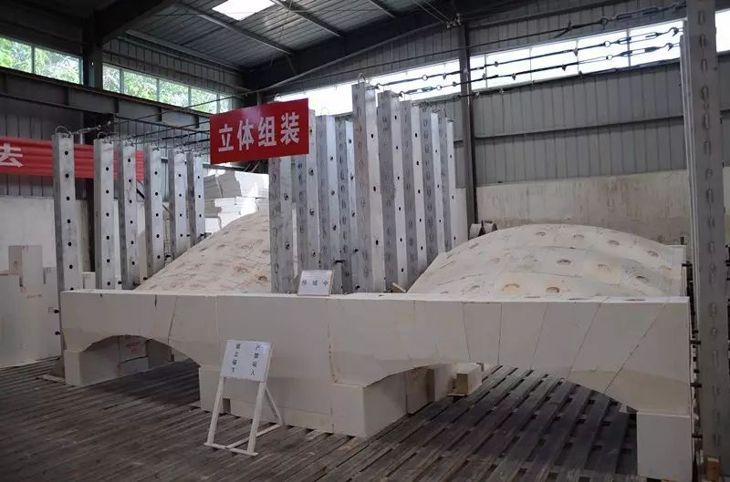 第十屆中國能源經濟轉型與玻璃産業發展高峰論壇圓滿結束