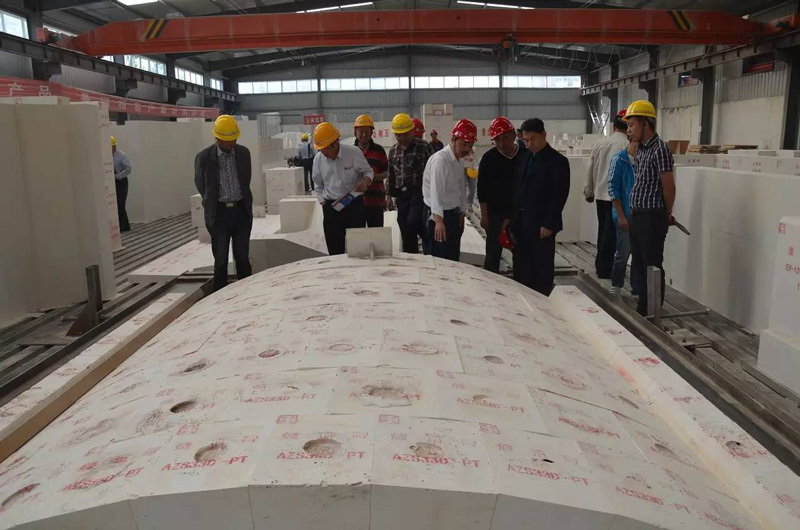 鄭州德衆剛玉材料有限公司獲“全國玻璃窯爐行業質量信得過産品”榮譽稱号